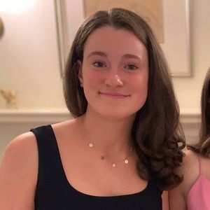 Meet your Posher, Lily